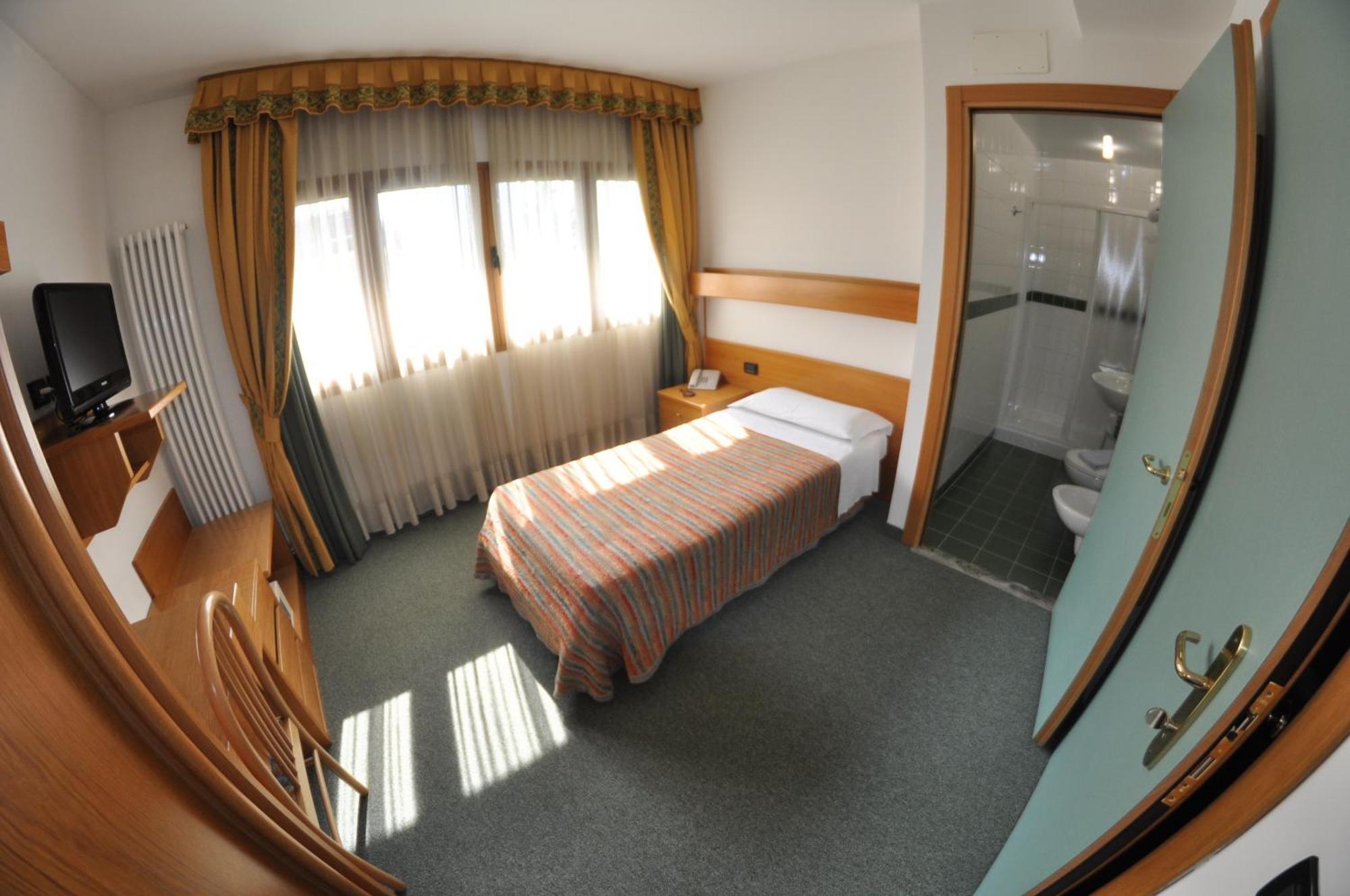 Liberty Hotel Malé Kültér fotó